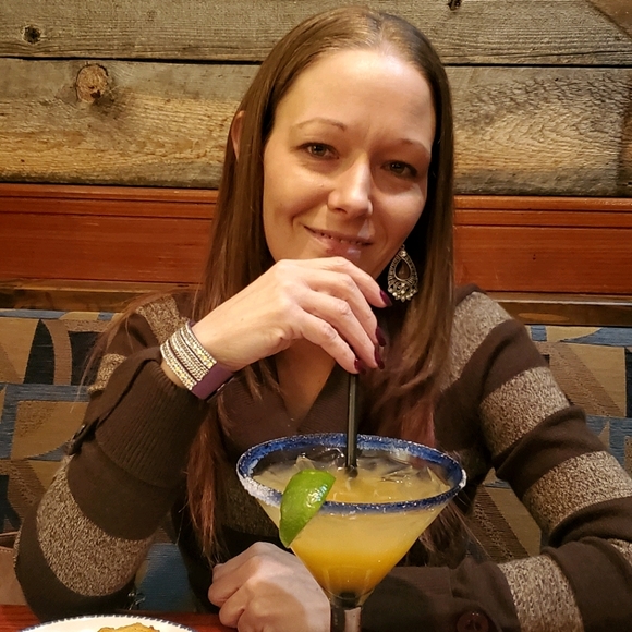 Meet the Posher Other - Meet your Posher, Katrina